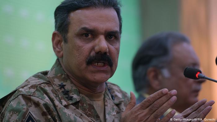 عاصم سلیم باجوہ کی وضاحت کے بعد پاکستان میں بحث جاری