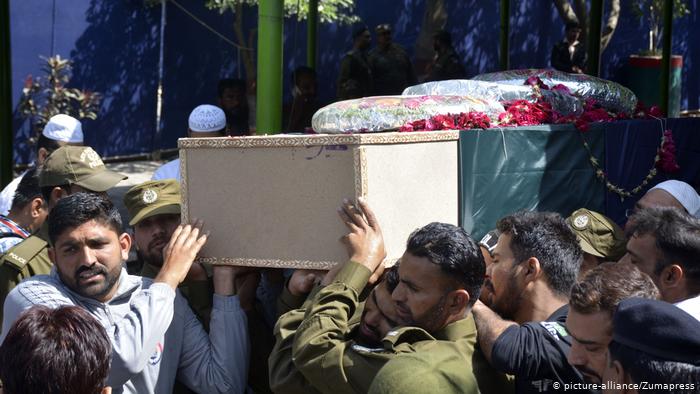 جنگجوؤں کی واپسی، پاکستانی شہریوں اور فوجیوں پر حملوں میں اضافہ