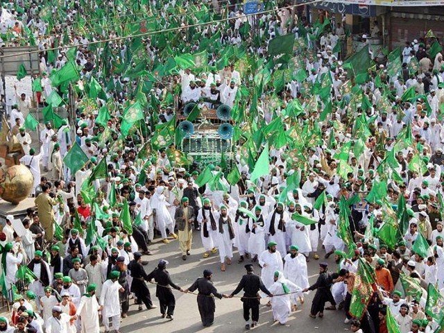 ملک بھر میں جشن ولادت النبی صلی اللہ علیہ و آلہ وسلم عقیدت و احترام سے منایا جا رہا ہے