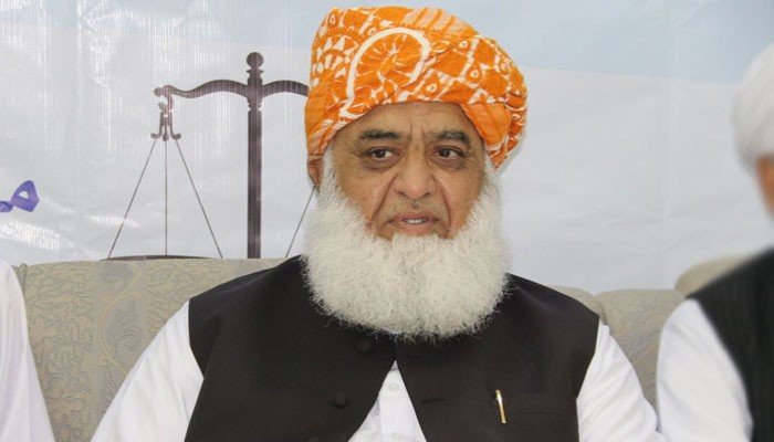 متحدہ اپوزيشن نے مولانا کو سربراہ چن لیا، پیپلز پارٹی کی دبے الفاظ میں مخالفت