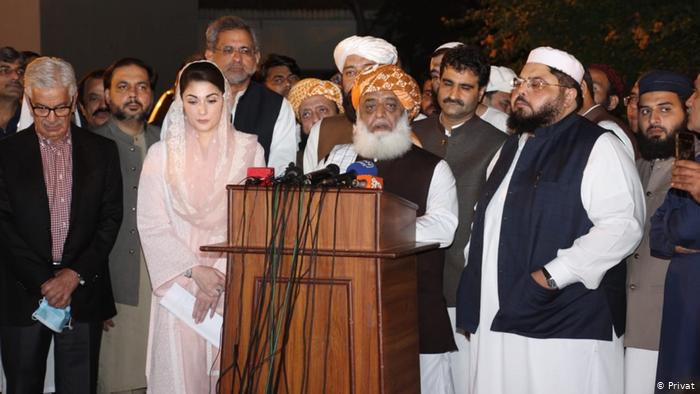 حکومت  کی  اپوزیشن سے ٹکراو کی پالیسی