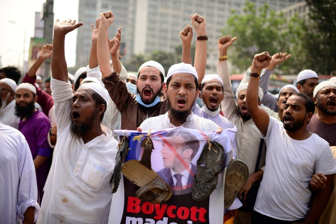 میرے نبی کی شان میں گستاخی کرنے ولوں کا انجام