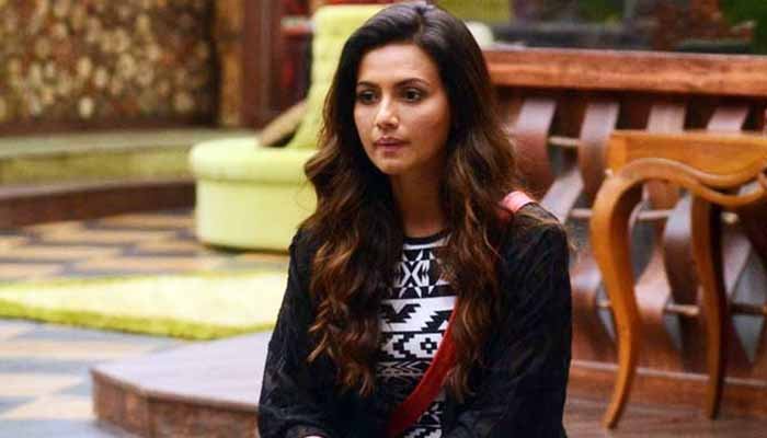 بگ باس اسٹار ثناء خان نے اسلام کی خاطر شوبز چھوڑ دیا