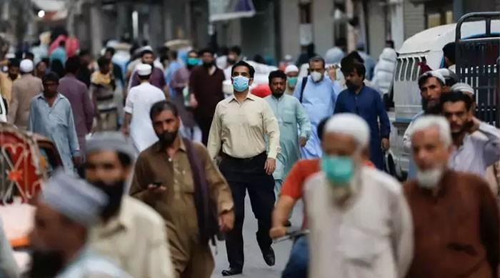 کورونا کے بڑھتے کیسز کے باوجود شہری ماسک کی پابندی سے گریزاں