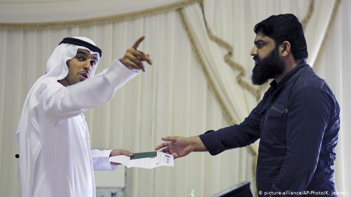 امارات نے پاکستان سمیت بعض مسلم ممالک کے نئے ویزے روک دیے