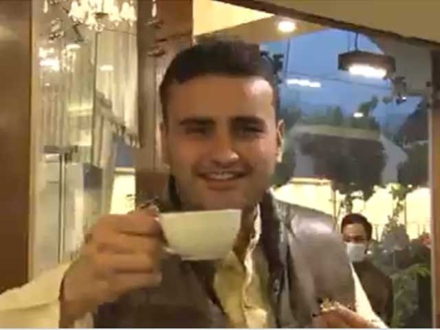 ٹی ازفنٹاسٹک ؛ ترکی کے معروف شیف کو بھی پاکستانی چائے بھا گئی
