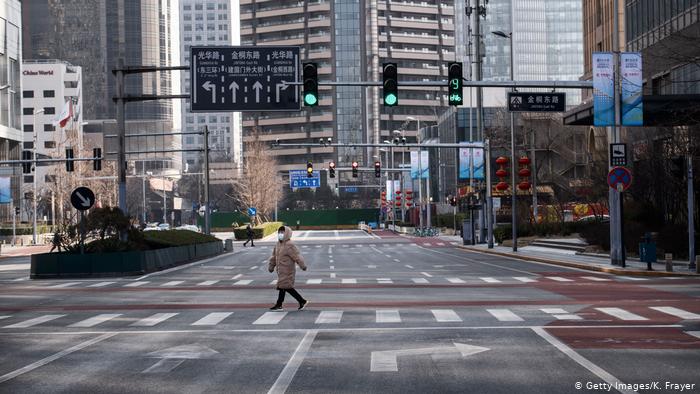 چینی شہر ووہان کے لوگ ابھی بھی کووڈ سے خوف زدہ