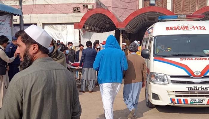 پشاور: خیبر ٹیچنگ اسپتال میں ایک مرتبہ پھر آکسیجن کم ہونے کا واقعہ