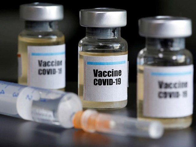 سندھ میں بدھ سے کورونا ویکسین لگانے کا اعلان، پہلے مرحلے میں ہیلتھ ورکرز کو لگائی جائے گی