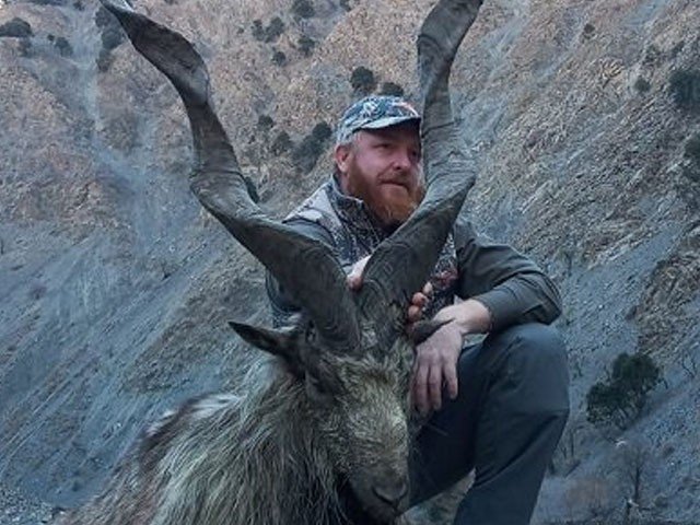 انتظامیہ نے امریکی شہری کو ڈالروں کے عوض قومی جانور مار خور مارنے کی اجازت دیدی