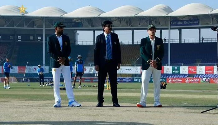 کراچی ٹیسٹ: جنوبی افریقا کا ٹاس جیت کر بیٹنگ کا فیصلہ