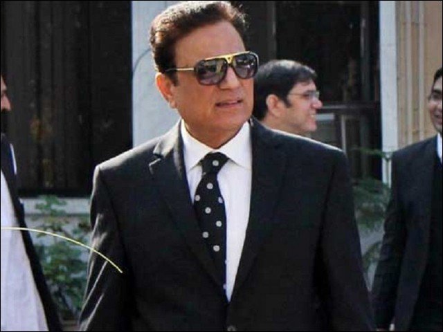 اسلام آباد ہائی کورٹ نے چیئرمین پی ٹی وی نعیم بخاری کو کام سے روک دیا