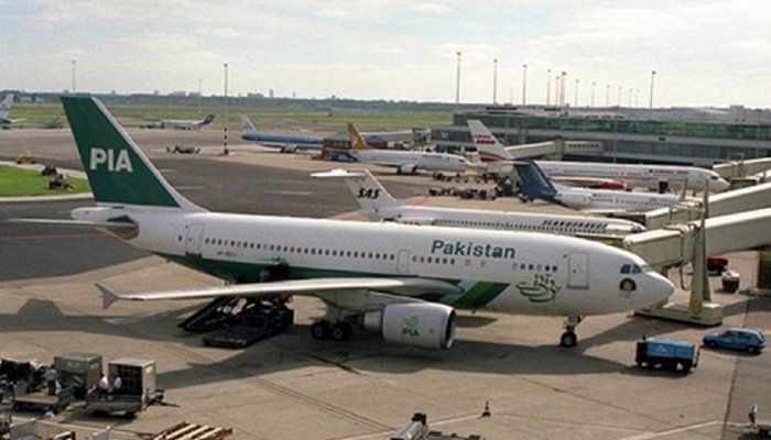 مچھ واقعے کے خلاف کراچی میں دھرنوں کے باعث ٹریفک جام، پروازیں تاخیر کا شکار