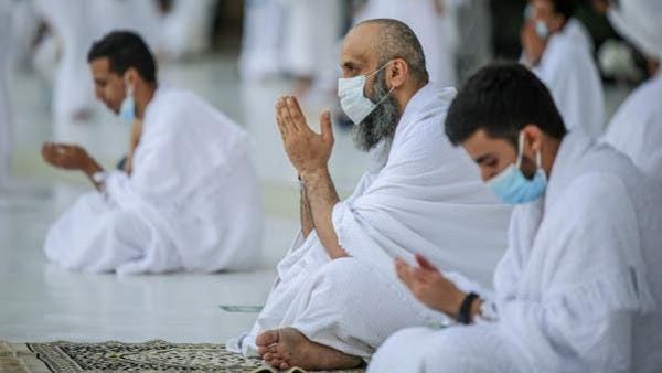 سعودی وزیر حج و عمرہ کی عازمین عمرہ کو کووِڈ-19 کی ویکسین لگوانے کی ہدایت