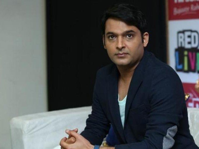 کپل شرما نے تصاویر کھینچنے پر فوٹو گرافرز کو گالی دے دی