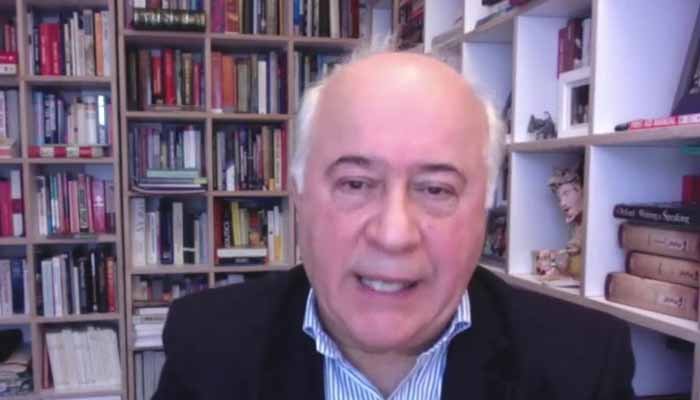 برطانوی فرم براڈ شیٹ کو لینے کے دینے پڑ گئے