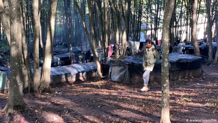 بوسنیا کی خاتون جنگل میں مہاجرین کی کیسے مدد کر رہی ہے؟