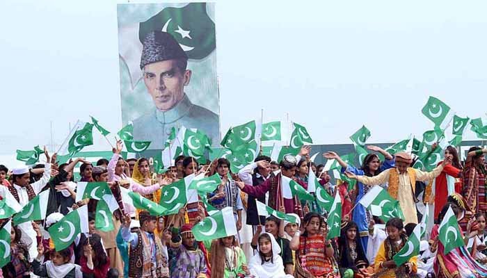 یوم پاکستان آج ملی جوش و جذبے سے منایا جا رہا ہے