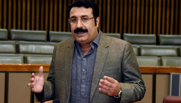 قومی اسمبلی: ‘کھینچ کے رکھ، تان کے رکھ، بوریا بستر باندھ کے رکھ’