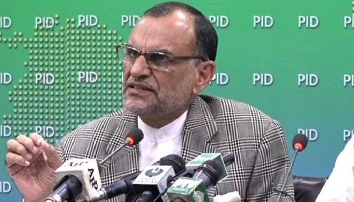 کراچی ایکسپریس حادثہ: کسی کی غفلت ہوئی تو برداشت نہیں کروں گا: وزیر ریلوے