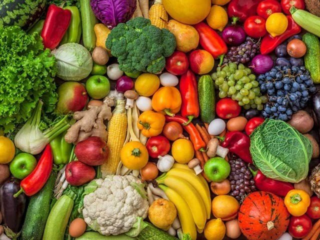 روزانہ دو مرتبہ پھل، تین مرتبہ سبزیاں کھائیے، بیماریاں بھگائیے!