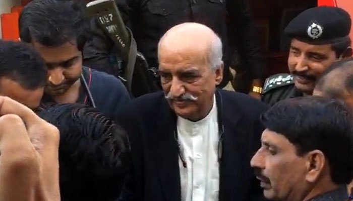 سینیٹ الیکشن: خورشید شاہ ووٹ کاسٹ کرنے کیلیے پولیس کسٹڈی میں اسلام آباد روانہ