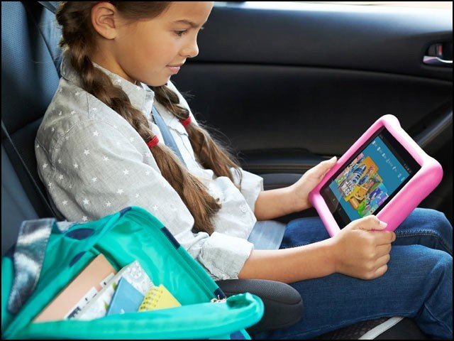 ٹی وی اور اسمارٹ فون، چھوٹے بچوں کی ذہنی صحت کے دشمن ہیں، تحقیق