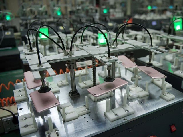 اب اسمارٹ فون پاکستان میں بنیں گے، 3 کمپنیوں کا پلانٹس لگانے کا اعلان