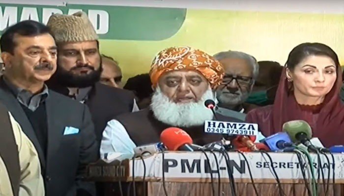 پاکستان ڈیمو کریٹک موومنٹ نے لانگ مارچ ملتوی کر دیا