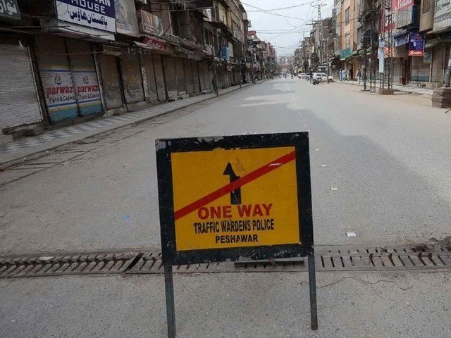 کورونا کیسز کے باعث پشاور کے مختلف علاقوں میں مائیکرو اسمارٹ لاک ڈاؤن نافذ