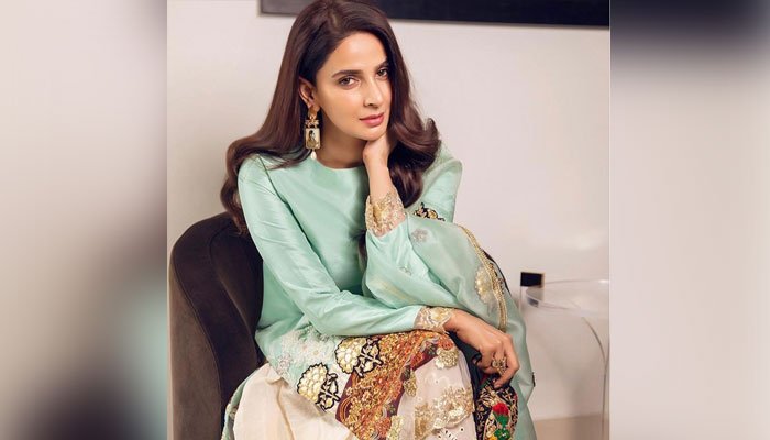 صبا قمر نے مداح کو شادی کیلئے ’قبول ہے‘ کہہ دیا