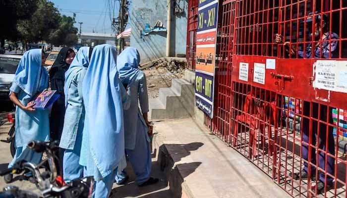 کورونا: پرائیوٹ اسکولز مالکان نے اسکولوں کی بندش کے فیصلے کو مسترد کر دیا