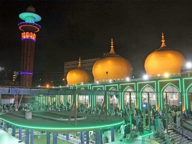 ملک بھر میں شب برأت نہایت عقیدت و احترام  سے منائی گئی