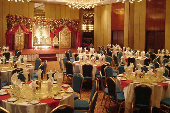 کورونا ایس او پیز کی خلاف ورزی؛ 7 شادی ہالوں کے منیجرز گرفتار