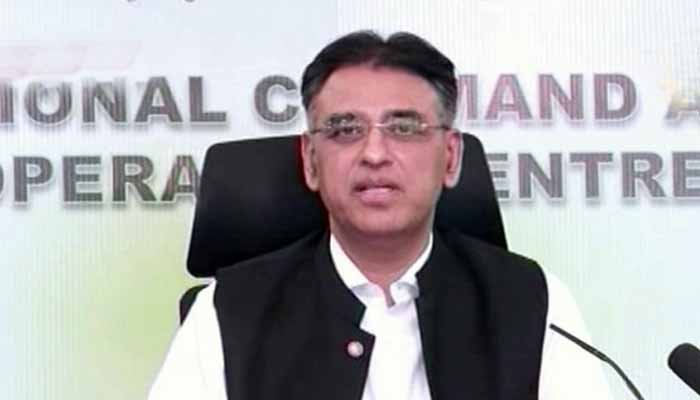 پاکستان پر سفری پابندیاں: اسد عمر نے برطانوی فیصلے پر سوال اٹھا دیا