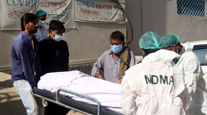 پاکستان: کورونا سے مزید 112 اموات، ہلاکتوں کی تعداد 16 ہزار سے تجاوز کر گئی
