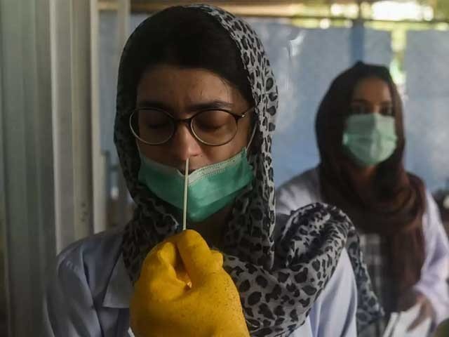 کورونا وبا سے مزید 84 افراد جاں بحق، ملک میں مثبت کیسز کی شرح میں معمولی کمی