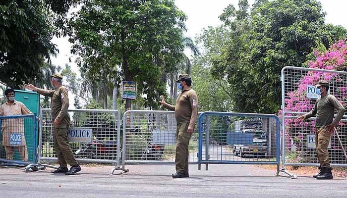 کورونا: لاہور میں صورتحال تشویشناک، سخت اقدامات کا فیصلہ