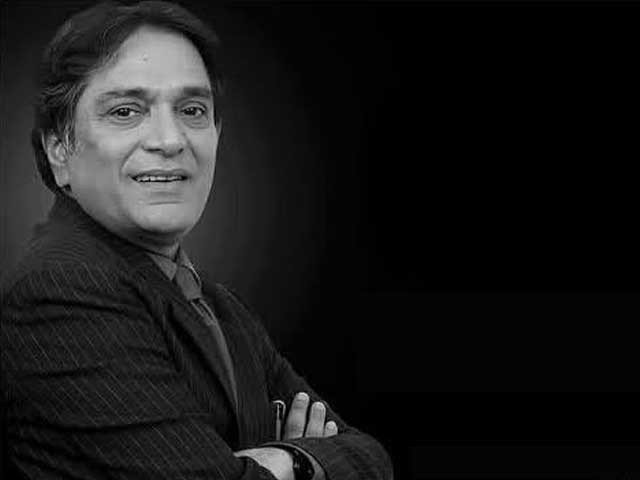 مسکراہٹیں بکھیرنے والے معین اختر کو مداحوں سے بچھڑے 10 برس بیت گئے