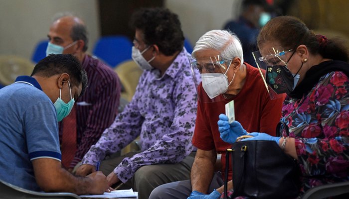 پاکستان میں کورونا مزید 58 زندگیاں نگل گیا