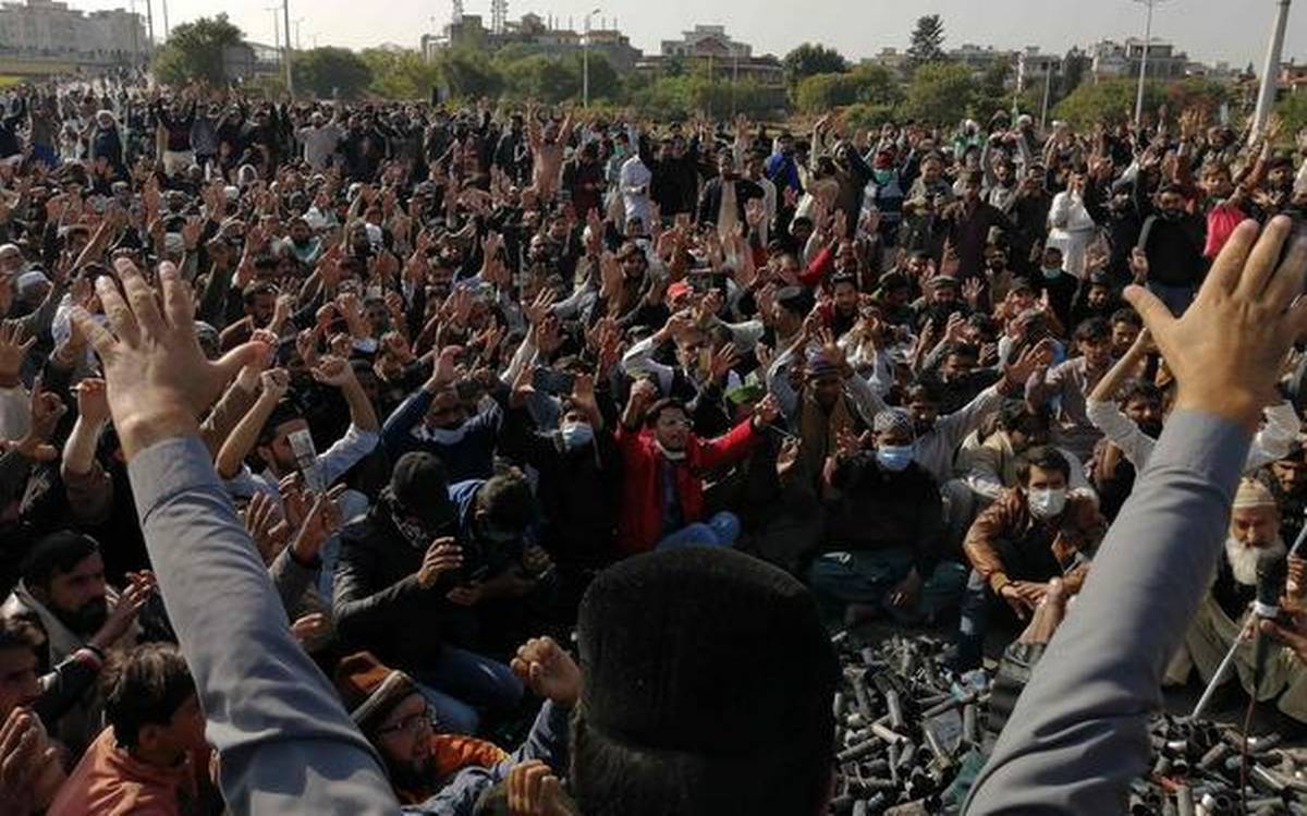 کسے یاد رکھوں، کسے بھول جاؤں