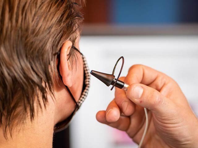 اسپیشل افراد اب اپنے کان سے کمپیوٹر کنٹرول کر سکتے ہیں