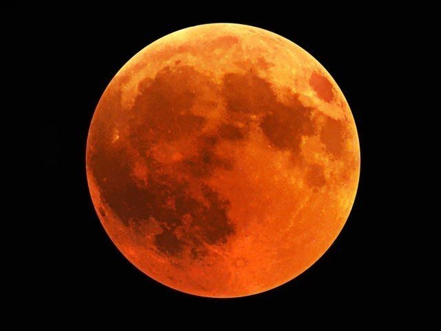 خونی سپرفل مون آسٹریلیا اور نیوزی لینڈ میں نمایاں رہا