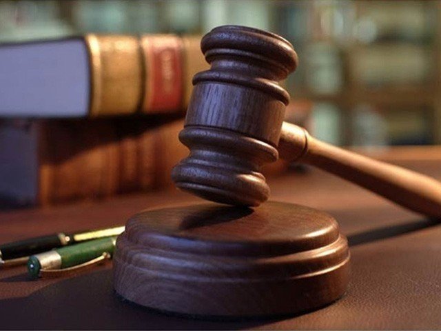 سپریم کورٹ نے کورٹ مارشل کیخلاف سابق لیفٹیننٹ کی اپیل مسترد کر دی