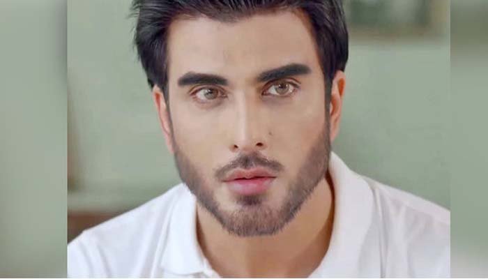 ’یہ انتہائی شرم کی بات ہے‘، عمران عباس شادی کی مسلسل خبروں پر پھٹ پڑے