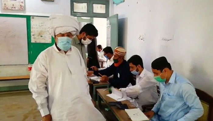 خوشاب ضمنی الیکشن میں پولنگ کا عمل جاری