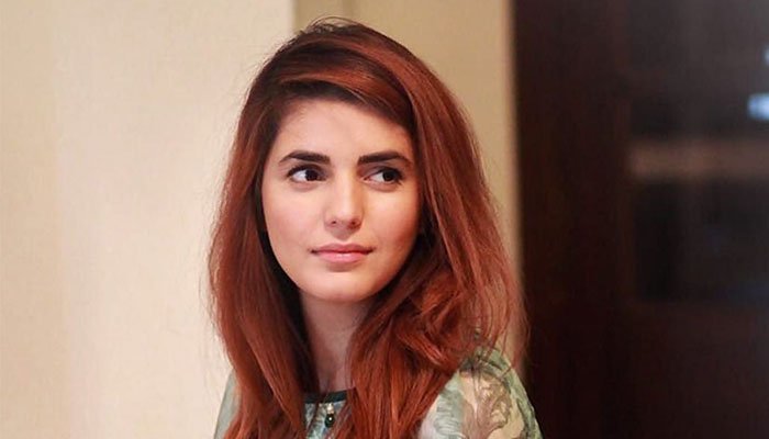 مومنہ مستحسن بھی کووڈ کا شکار ہو گئیں