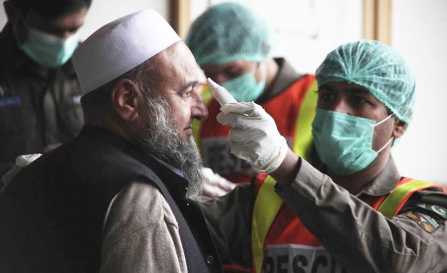 پاکستان: کورونا سے اموات کی تعداد 20 ہزار سے تجاوز کر گئی