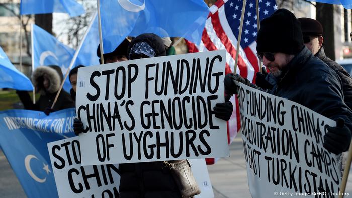 ”چین کا سنکیانگ صوبہ ایک ’کھلی ہوئی جیل‘ ہے“، امریکا