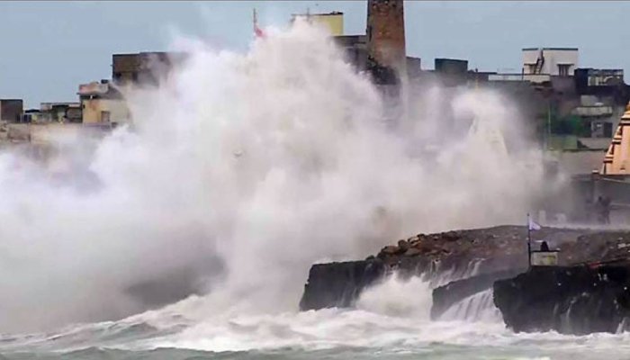 جنوب مشرقی بحیرہ عرب میں موجود ڈپریشن سمندری طوفان کی شکل اختیار کر گیا